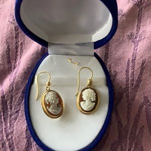 GENUINE ITALIAN CAMEO 14 KT GOLD EARRINGS